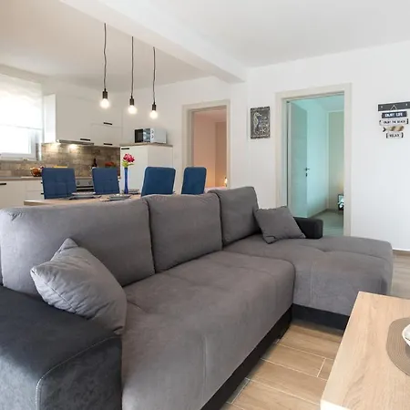 Apartman Jugo Punat Esterno foto